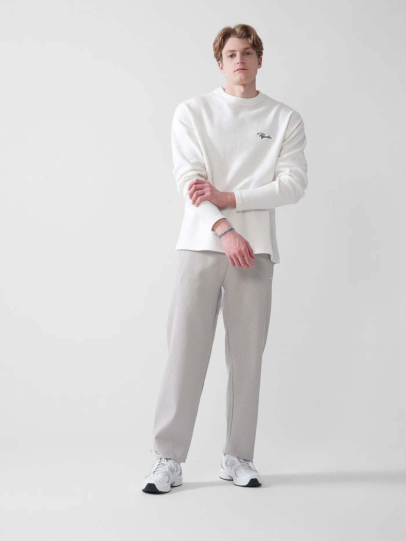 PEGADOR | Jogginghose TROY PLISSEE | grau